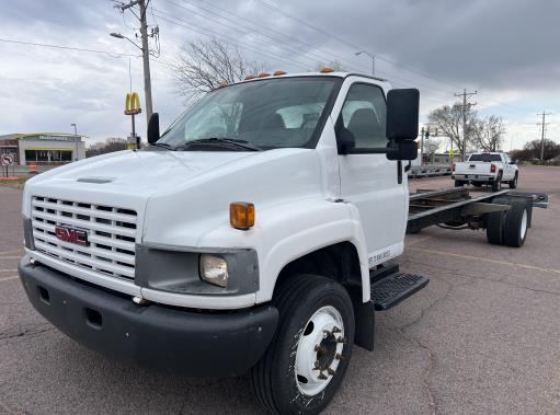 Used 2008 26 ' Cab and Chassis for sale