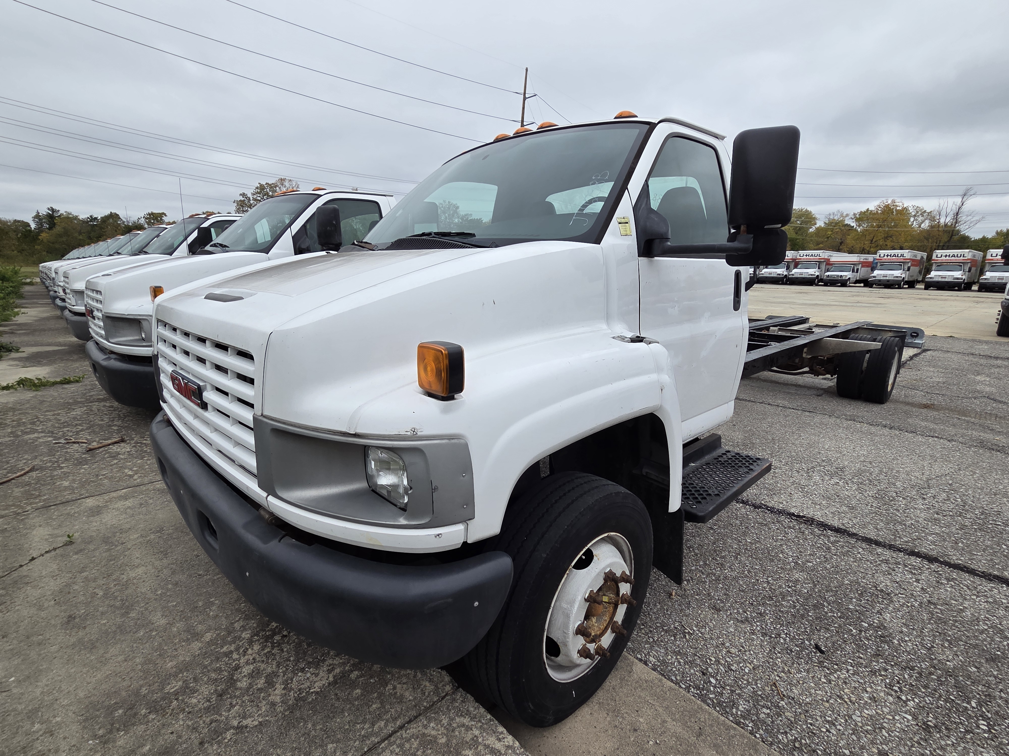 Used 2008 26 ' Cab and Chassis for sale