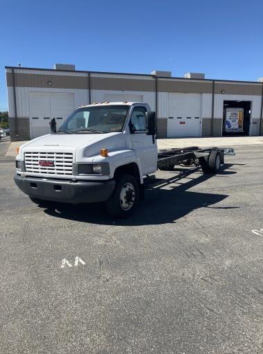Used 2008 26 ' Cab and Chassis for sale