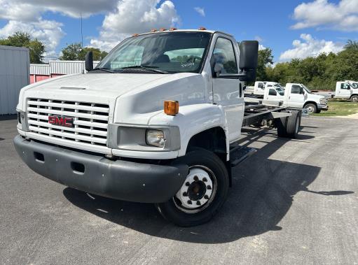 Used 2008 26 ' Cab and Chassis for sale