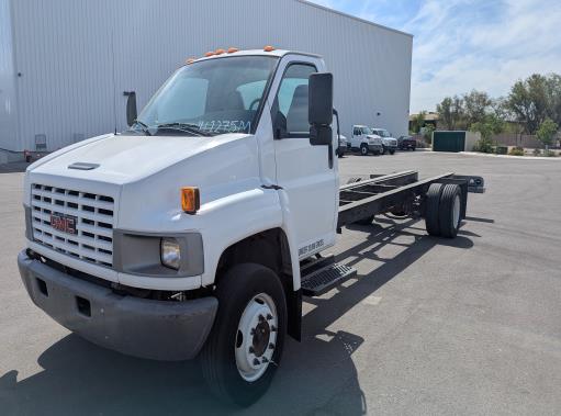 Used 2006 26 ' Cab and Chassis for sale