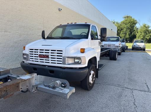 Used 2008 26 ' Cab and Chassis for sale