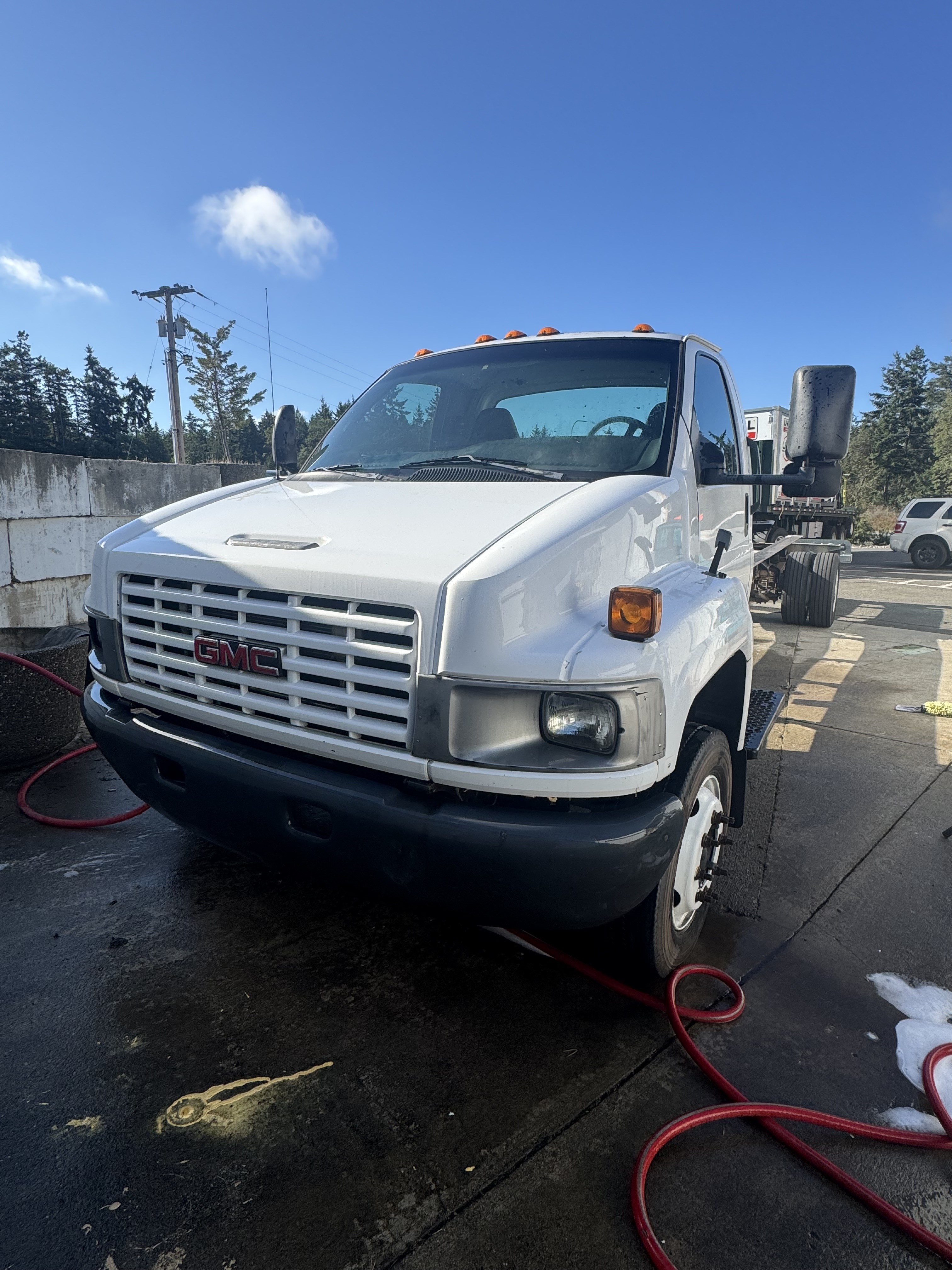 Used 2008 26 ' Cab and Chassis for sale