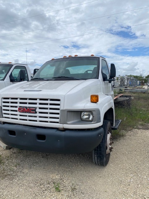 Used 2006 26 ' Cab and Chassis for sale