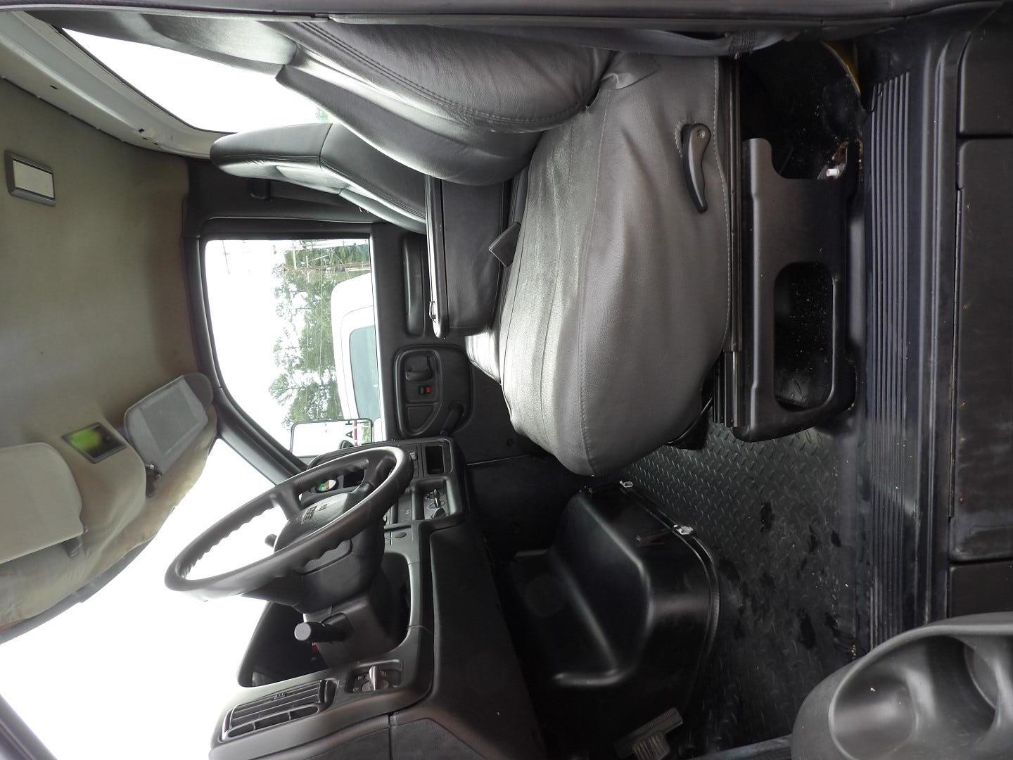 2006 GMC 5500 Cab and Chassis for Sale in Alcoa, TN 37701 UHaul Truck Sales