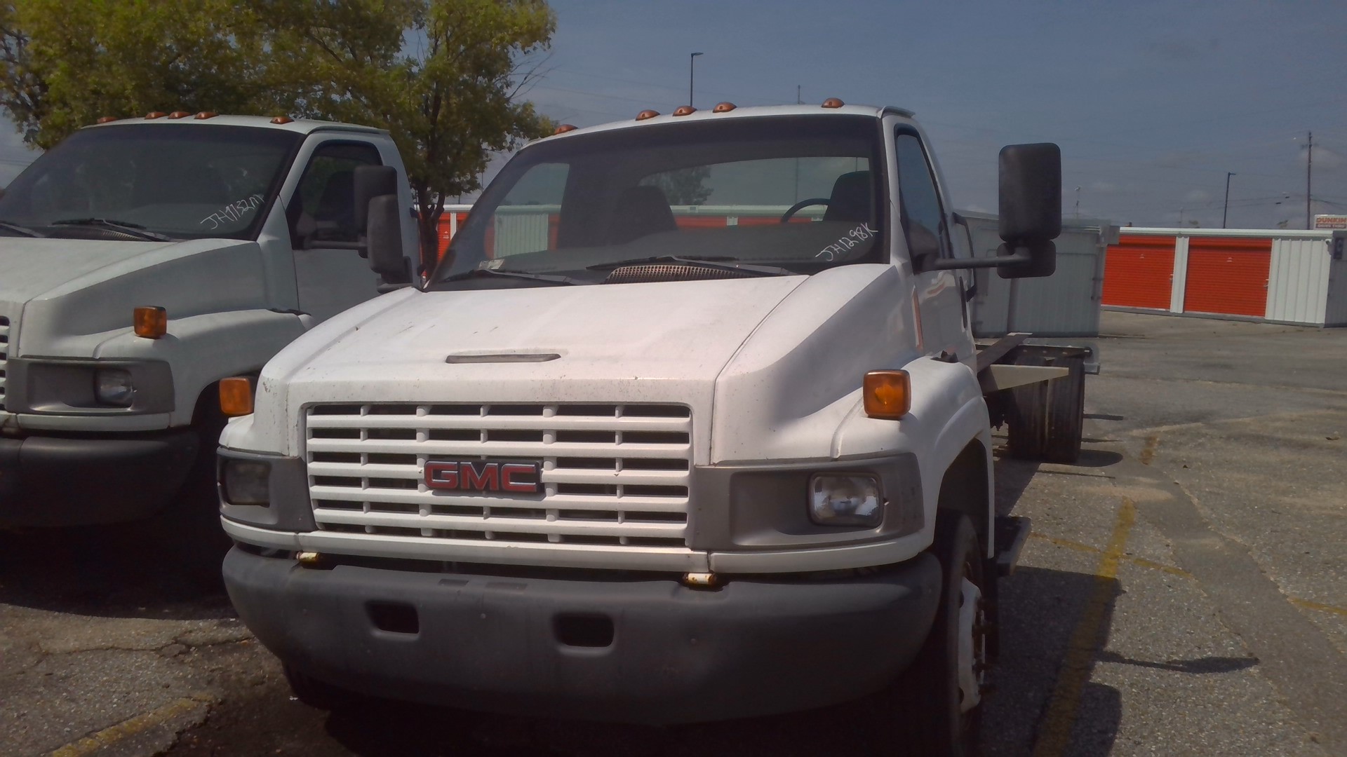 Used 2005 26 ' Cab and Chassis for sale