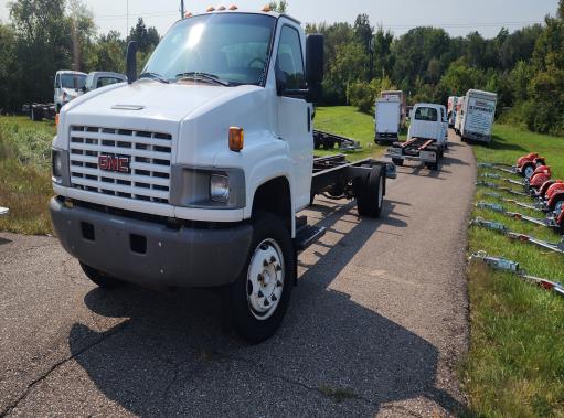 Used 2008 26 ' Cab and Chassis for sale