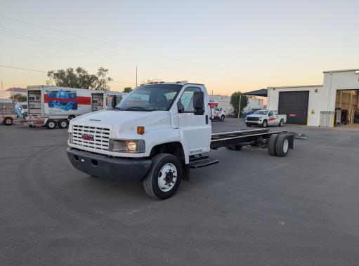 Cabina y chasis 2008 de 26 ft usados para la venta