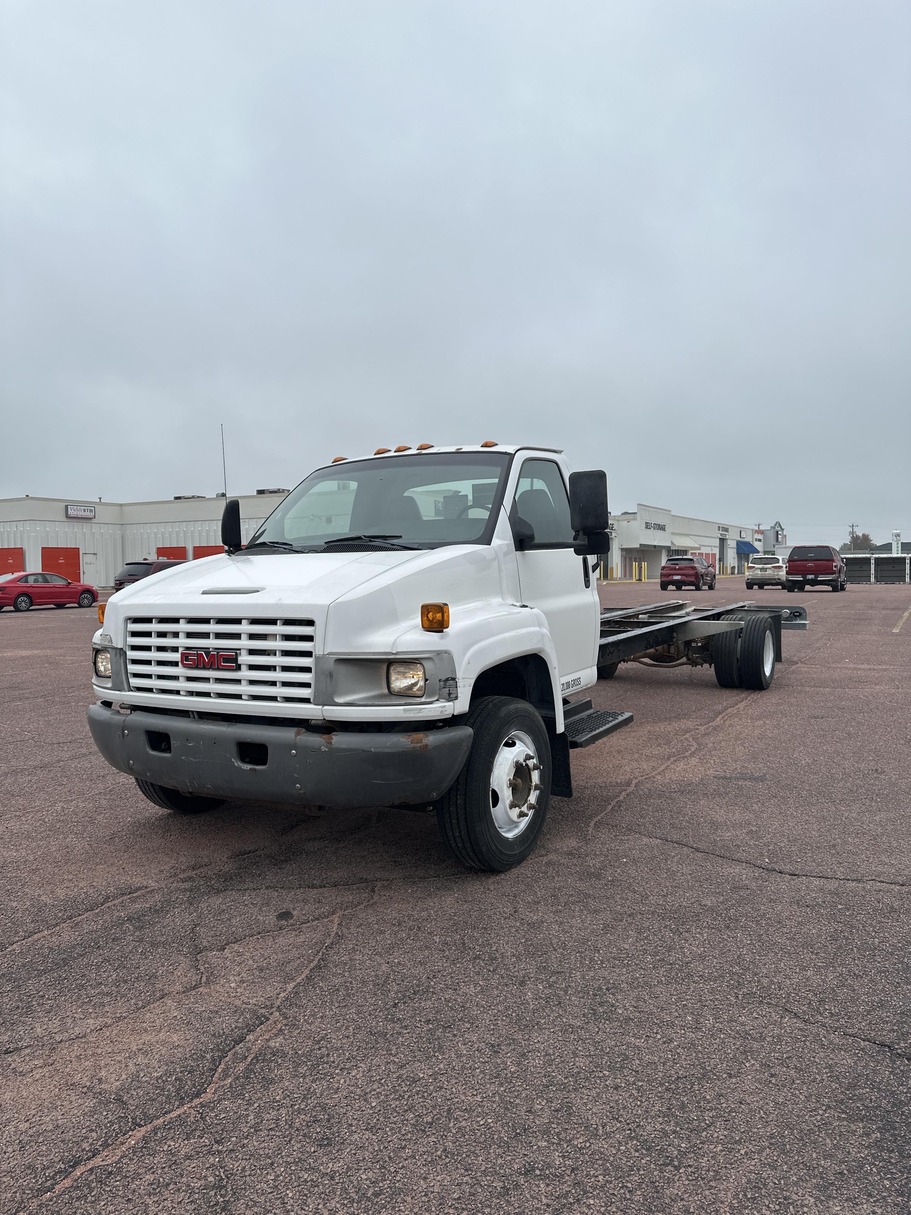 Used 2008 26 ' Cab and Chassis for sale