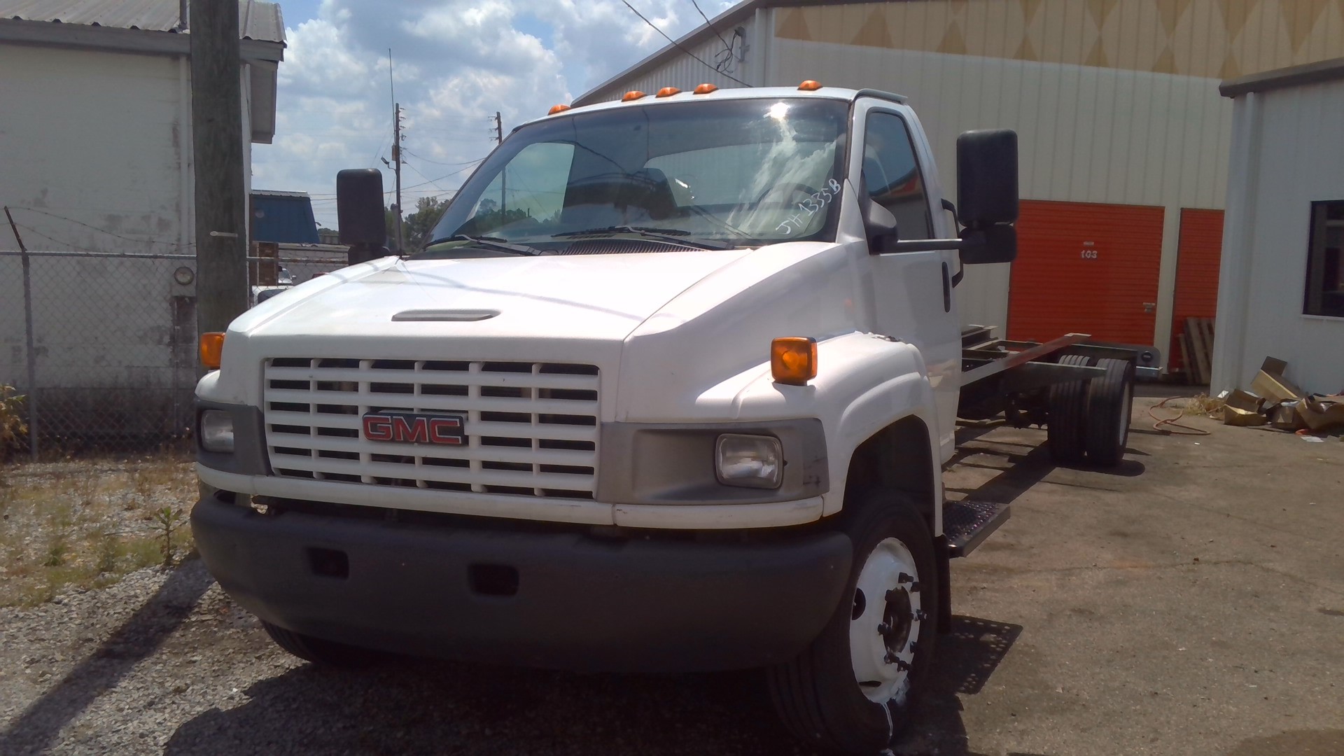 Used 2008 26 ' Cab and Chassis for sale