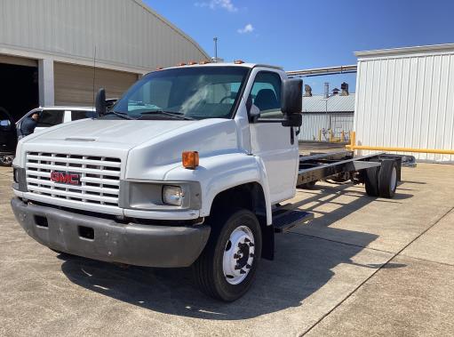 Used 2008 26 ' Cab and Chassis for sale