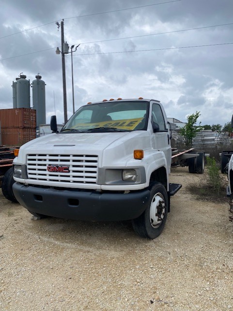 Used 2008 26 ' Cab and Chassis for sale