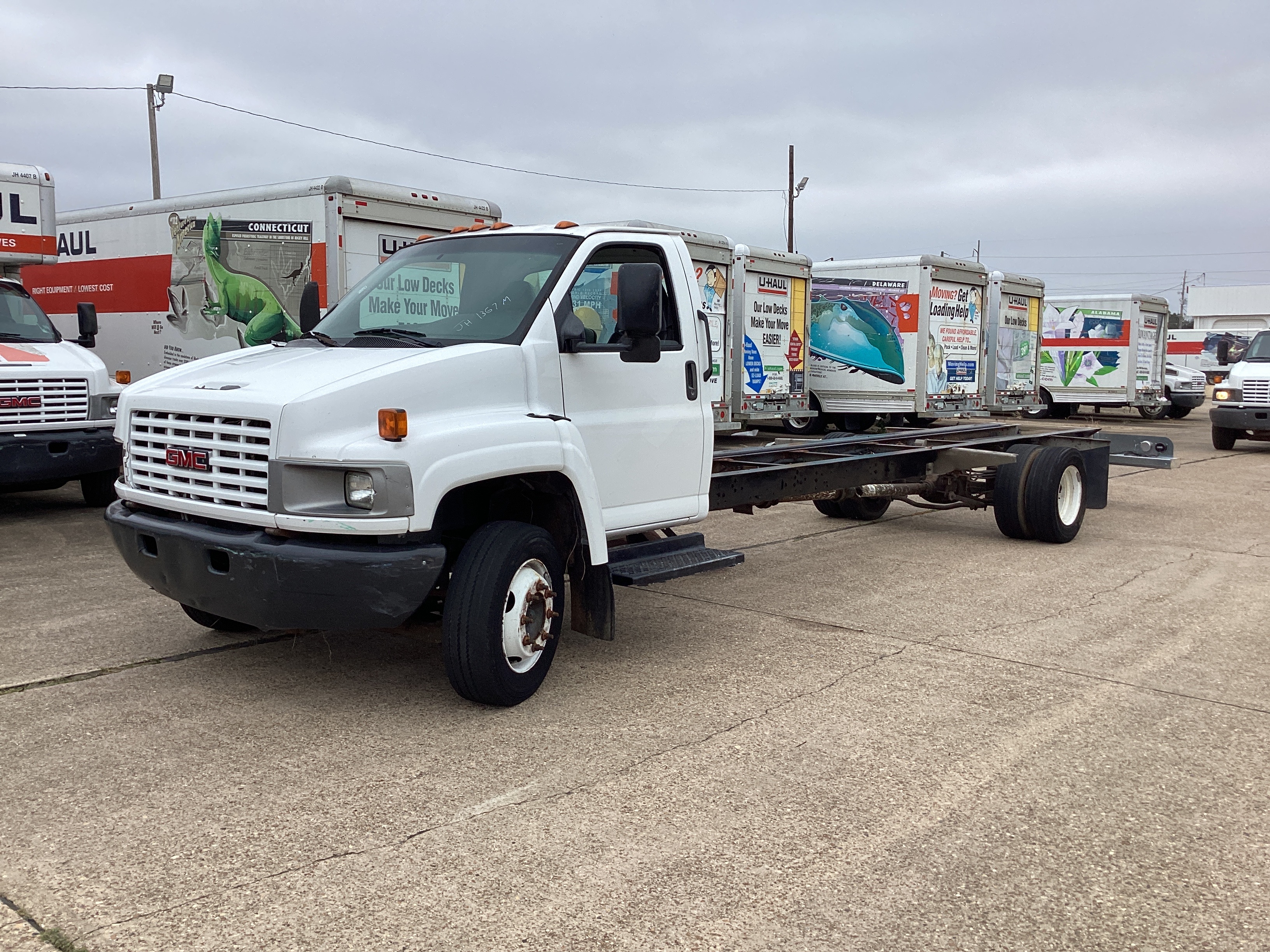 Used 2006 26 ' Cab and Chassis for sale
