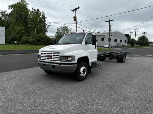 Used 2006 26 ' Cab and Chassis for sale