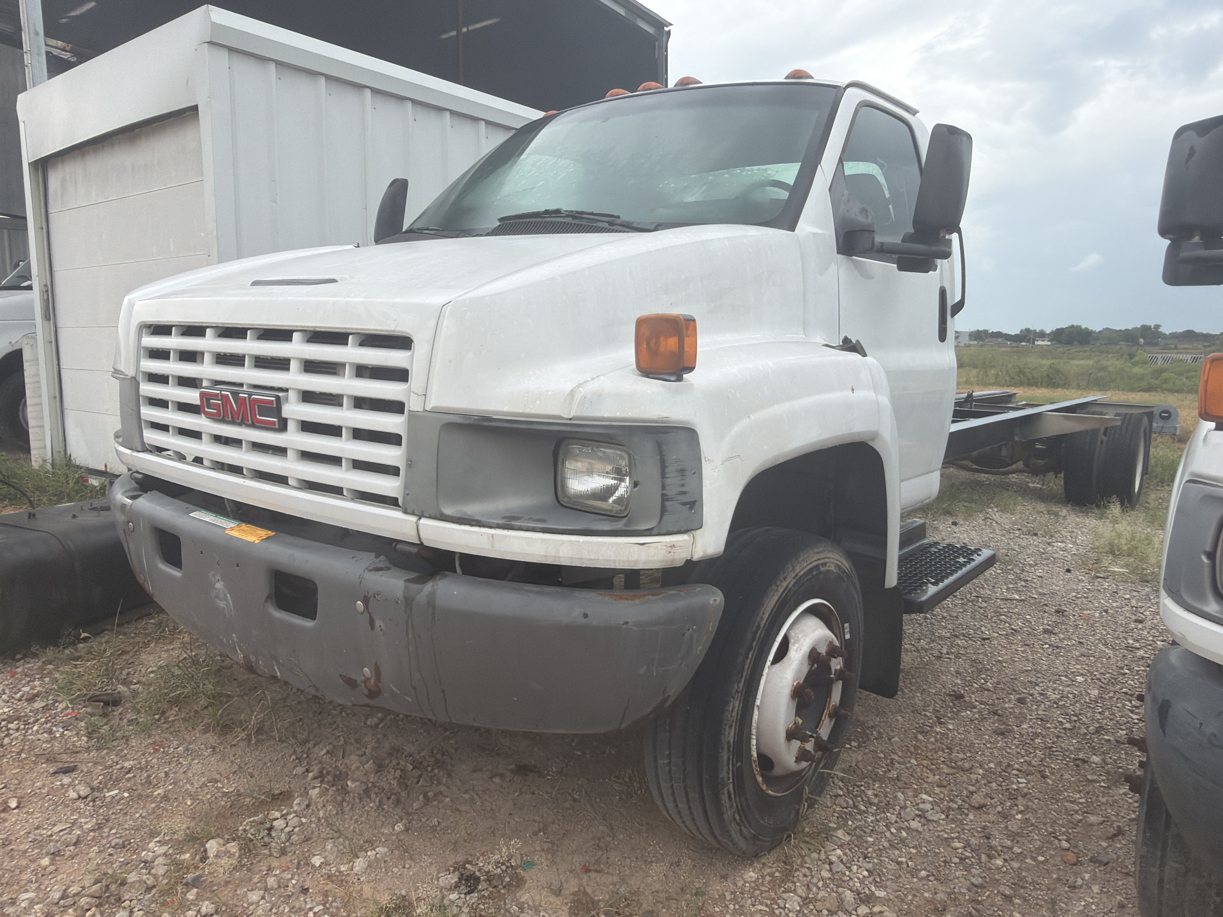 Used 2008 26 ' Cab and Chassis for sale