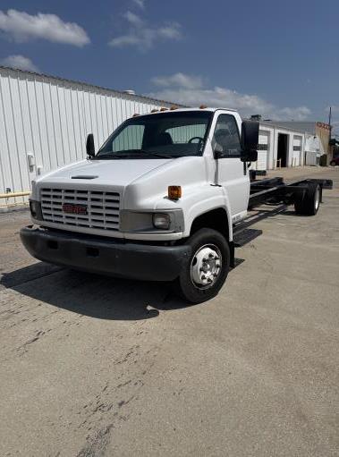 Used 2008 26 ' Cab and Chassis for sale