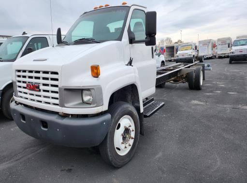 Used 2006 26 ' Cab and Chassis for sale