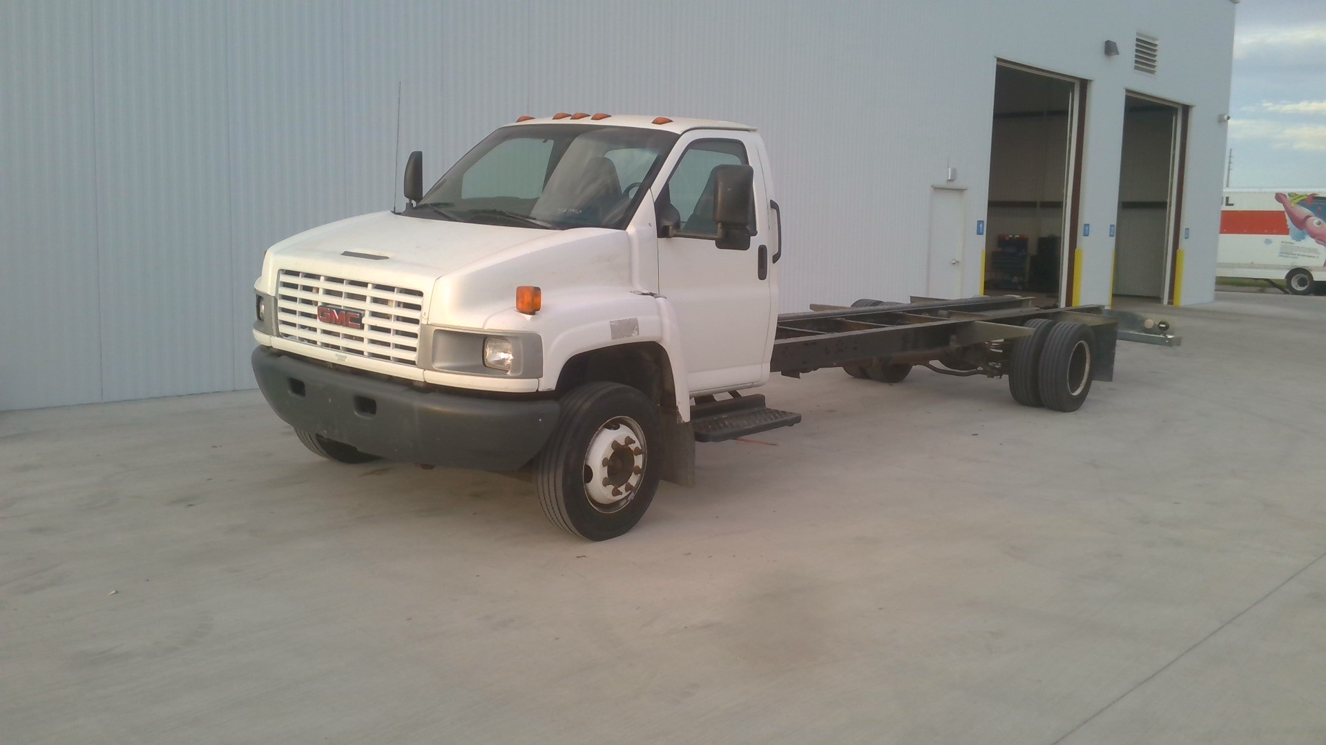 Used 2007 26 ' Cab and Chassis for sale