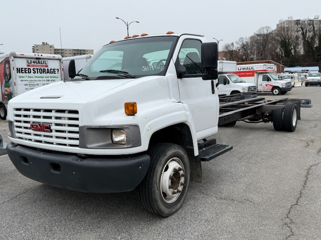 Used 2008 26 ' Cab and Chassis for sale