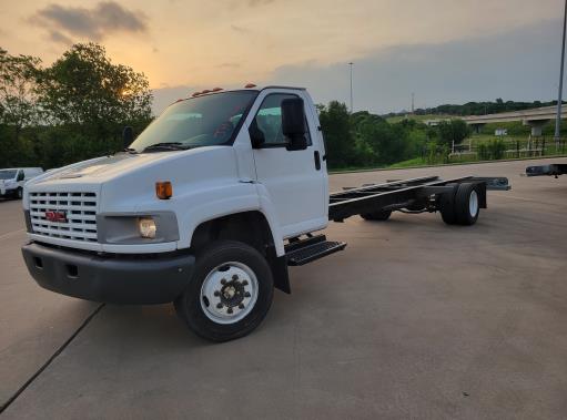 Used 2008 26 ' Cab and Chassis for sale