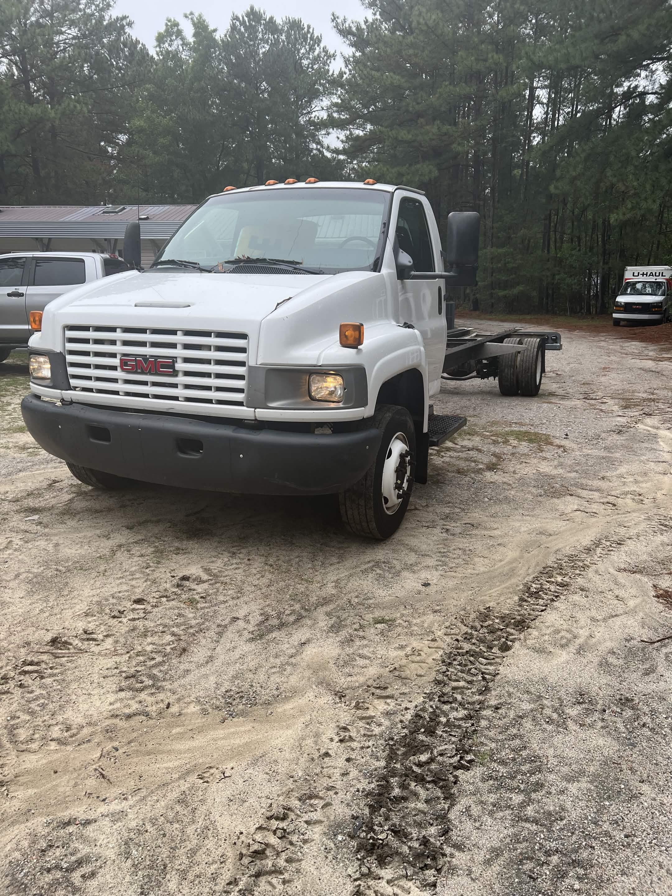 Used 2008 26 ' Cab and Chassis for sale