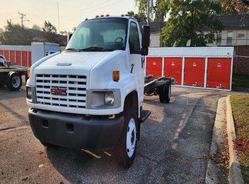 Used 2008 26 ' Cab and Chassis for sale