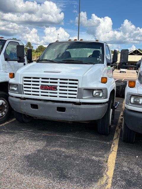 Used 2006 26 ' Cab and Chassis for sale
