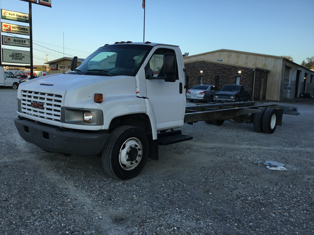 Used 2008 26 ' Cab and Chassis for sale