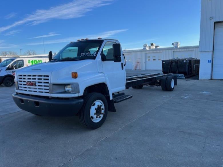 Used 2008 26 ' Cab and Chassis for sale