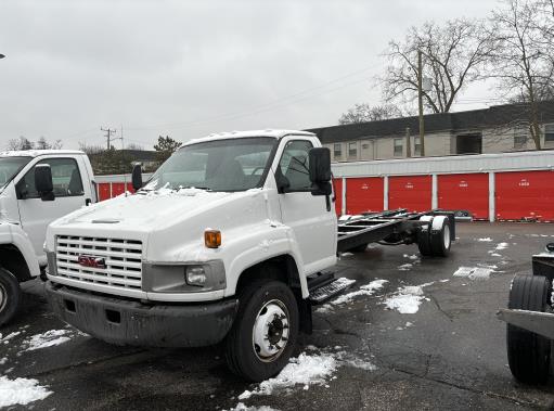 Used 2007 26 ' Cab and Chassis for sale