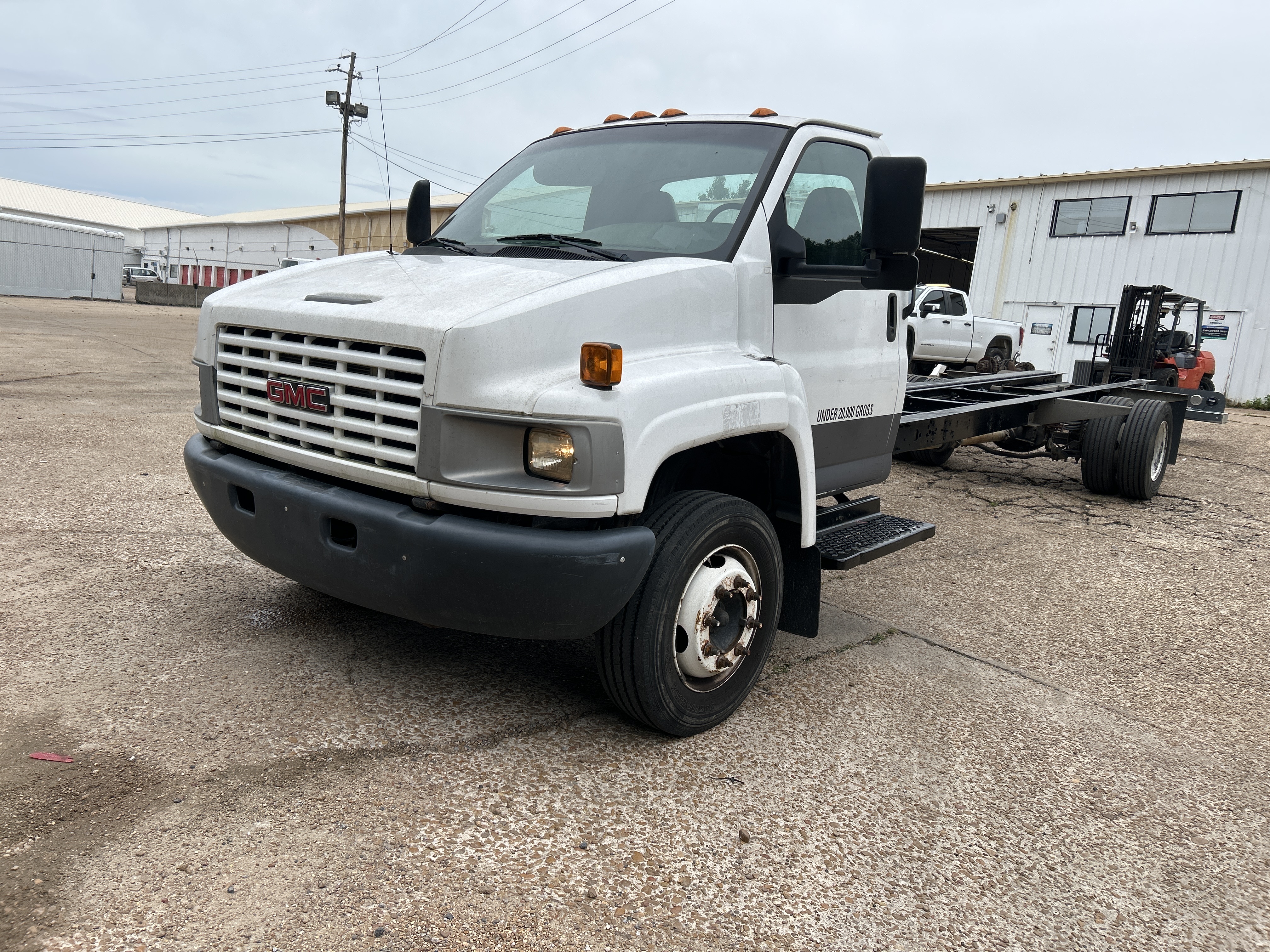 Used 2007 26 ' Cab and Chassis for sale
