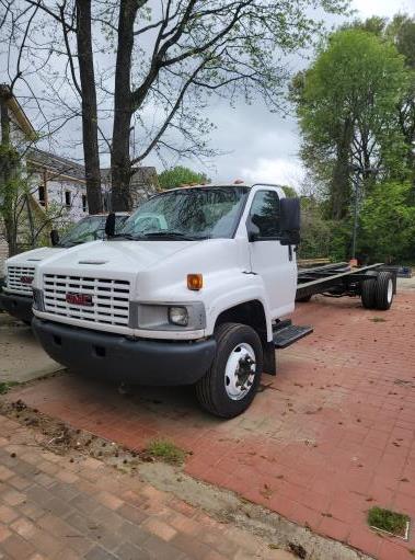 Used 2006 26 ' Cab and Chassis for sale