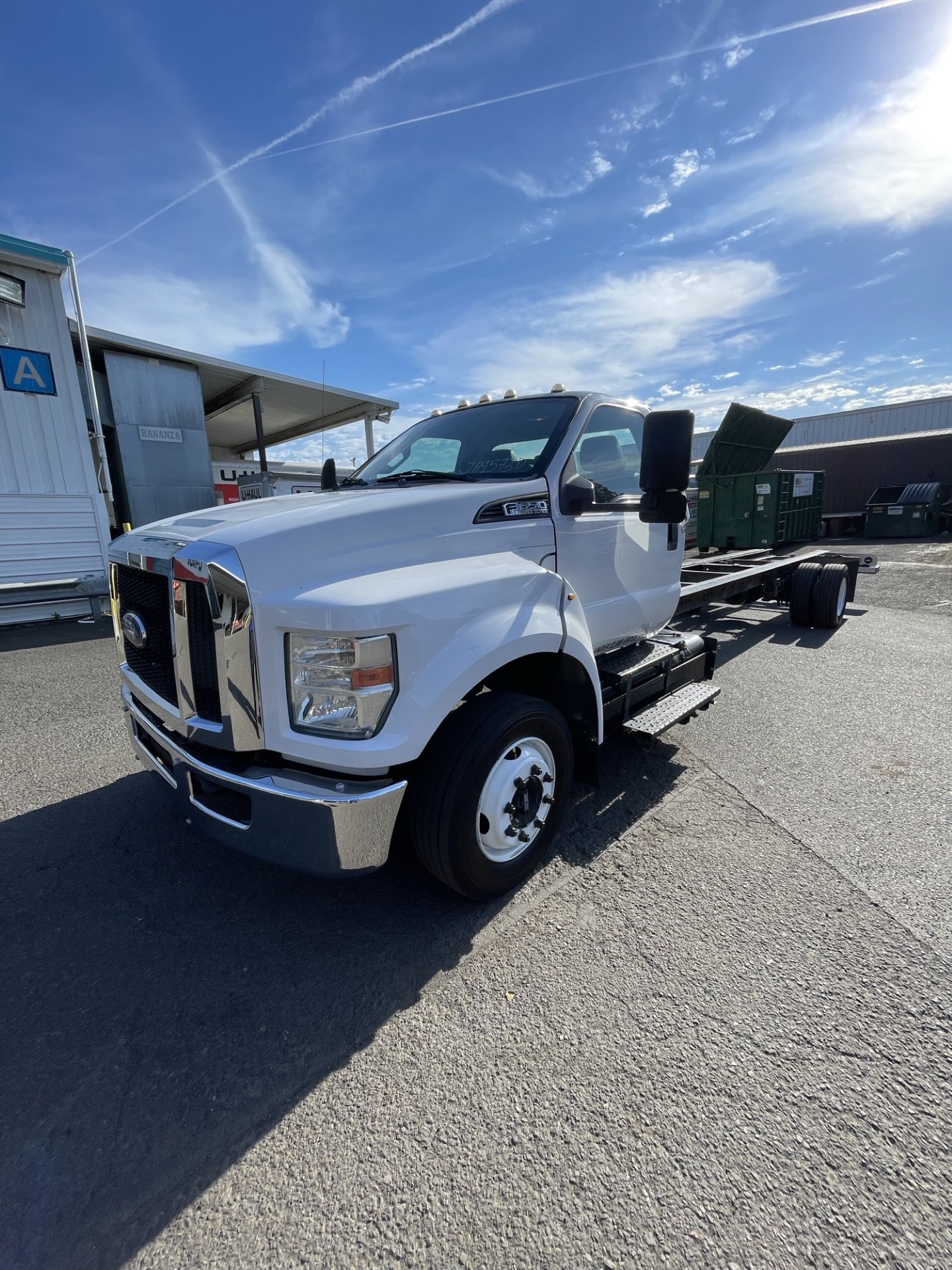 Used 2016 26 ' Cab and Chassis for sale