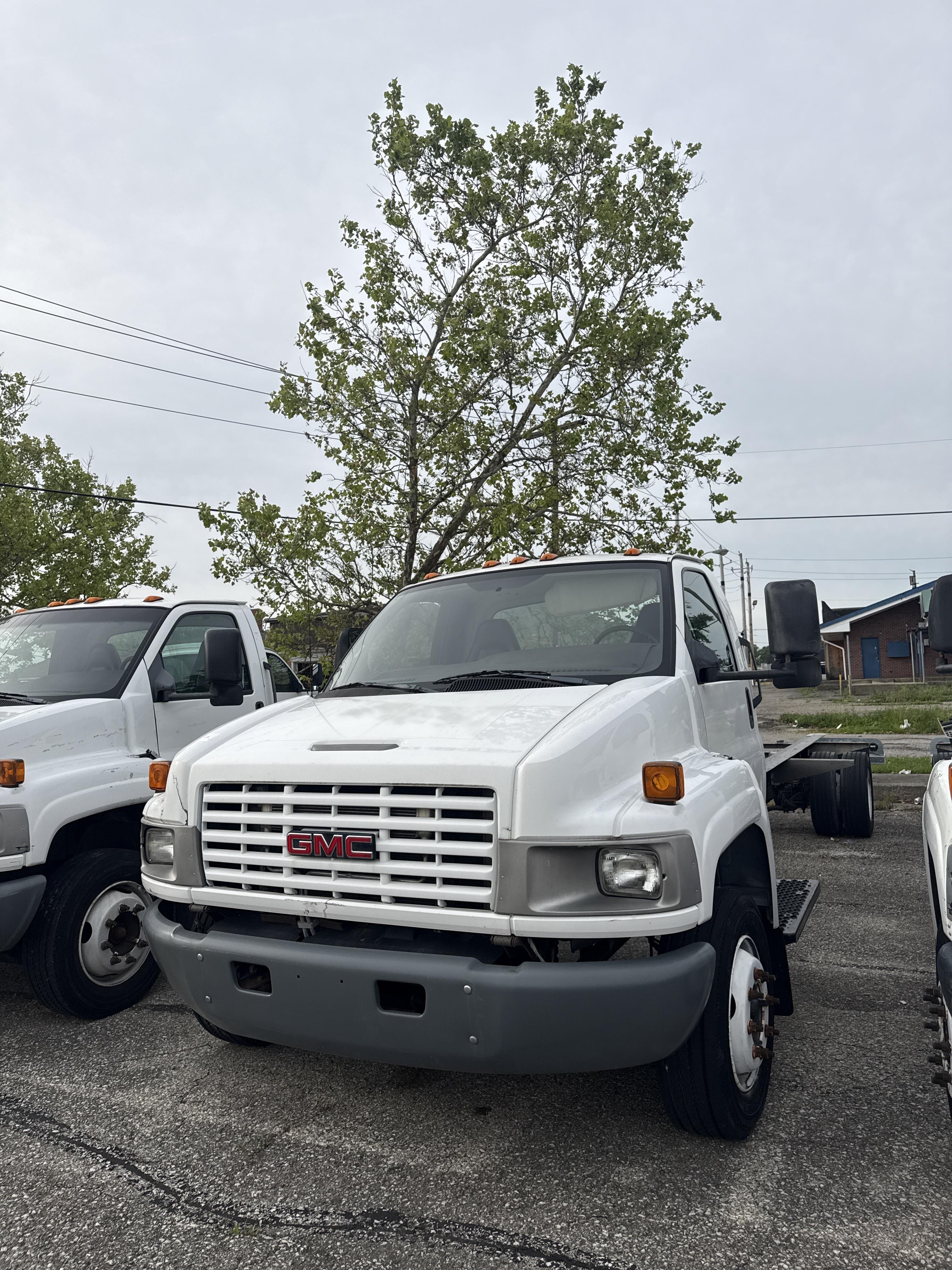 Used 2007 26 ' Cab and Chassis for sale