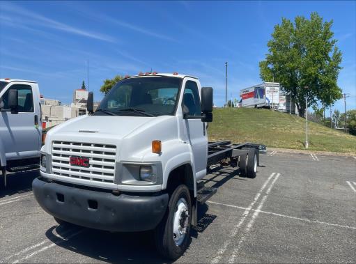 Used 2008 26 ' Cab and Chassis for sale