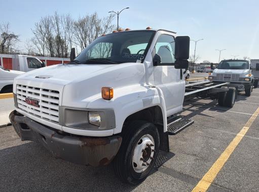 Used 2008 26 ' Cab and Chassis for sale