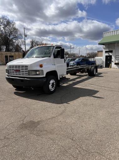 Used 2006 26 ' Cab and Chassis for sale