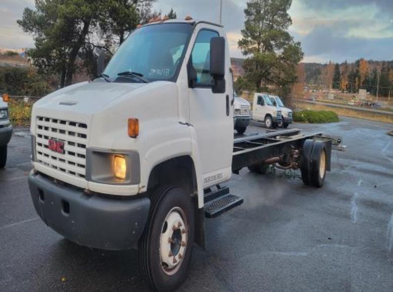 Used 2008 26 ' Cab and Chassis for sale