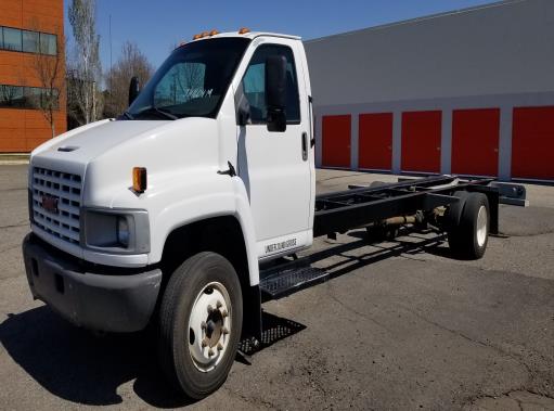 Used 2006 26 ' Cab and Chassis for sale