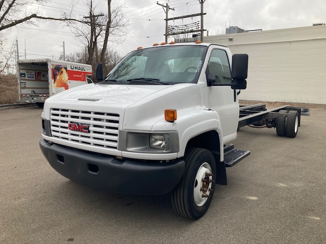 Used 2008 26 ' Cab and Chassis for sale