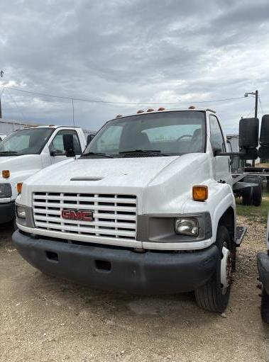 Used 2006 26 ' Cab and Chassis for sale