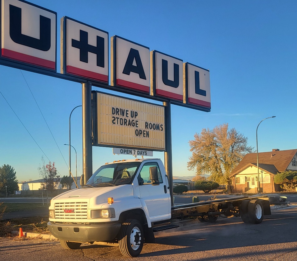 Used 2008 26 ' Cab and Chassis for sale