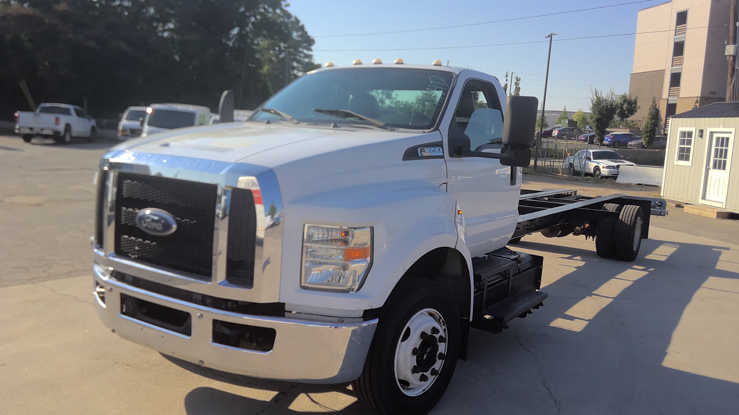 Used 2016 26 ' Cab and Chassis for sale