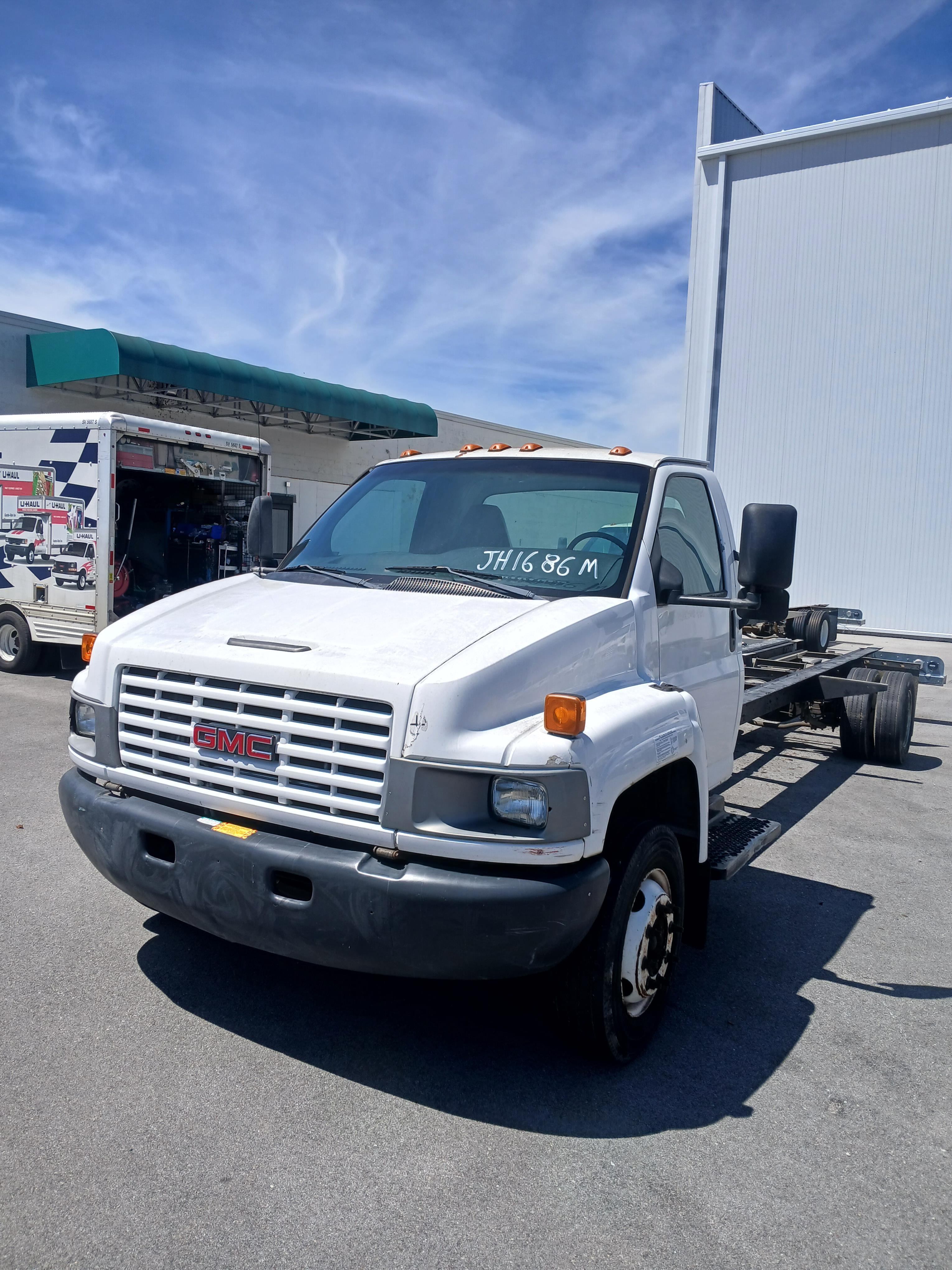 Used 2006 26 ' Cab and Chassis for sale