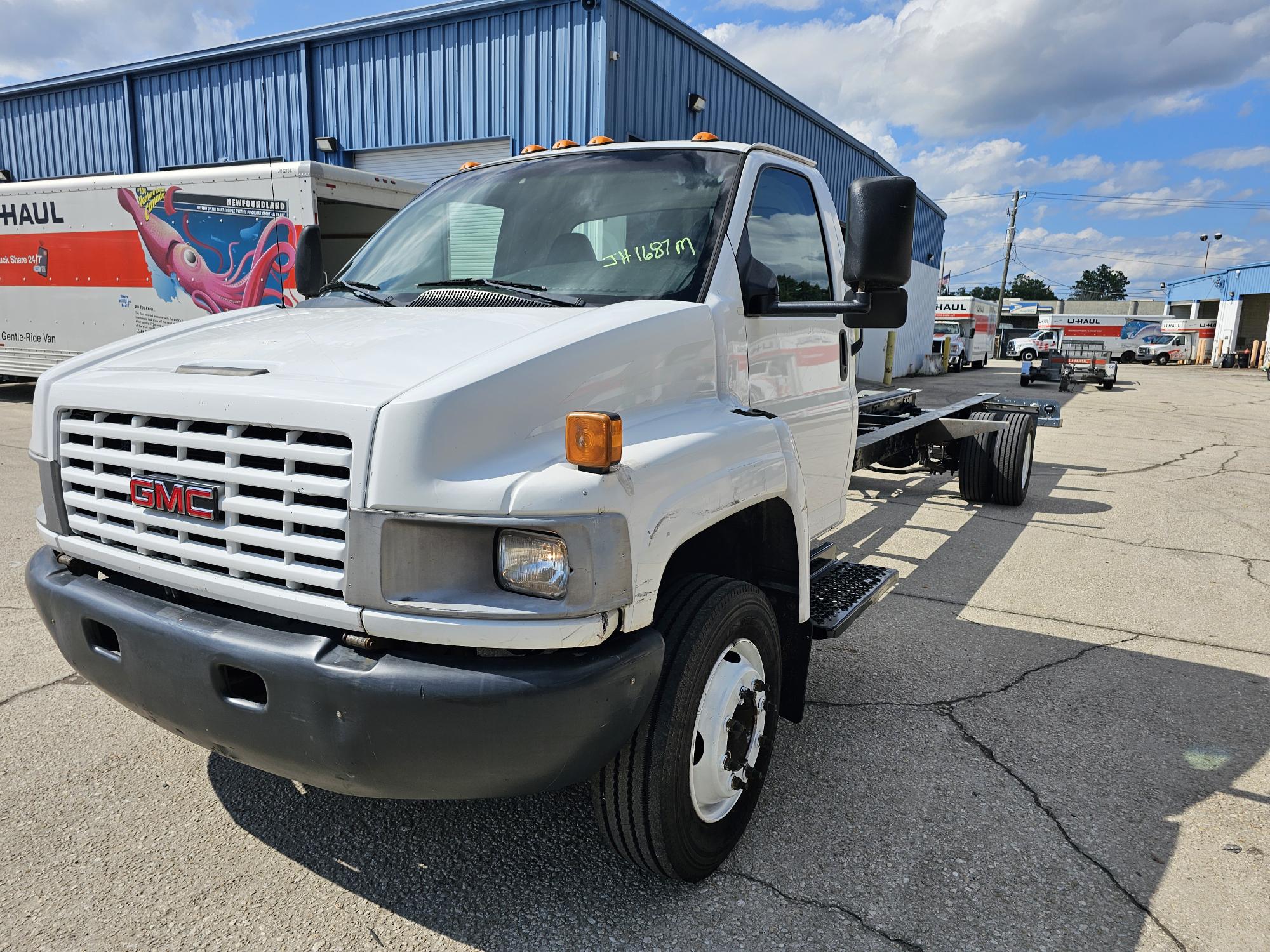 Used 2006 26 ' Cab and Chassis for sale