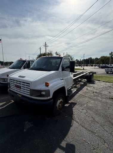 Used 2007 26 ' Cab and Chassis for sale
