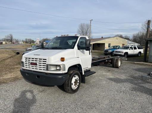 Used 2008 26 ' Cab and Chassis for sale