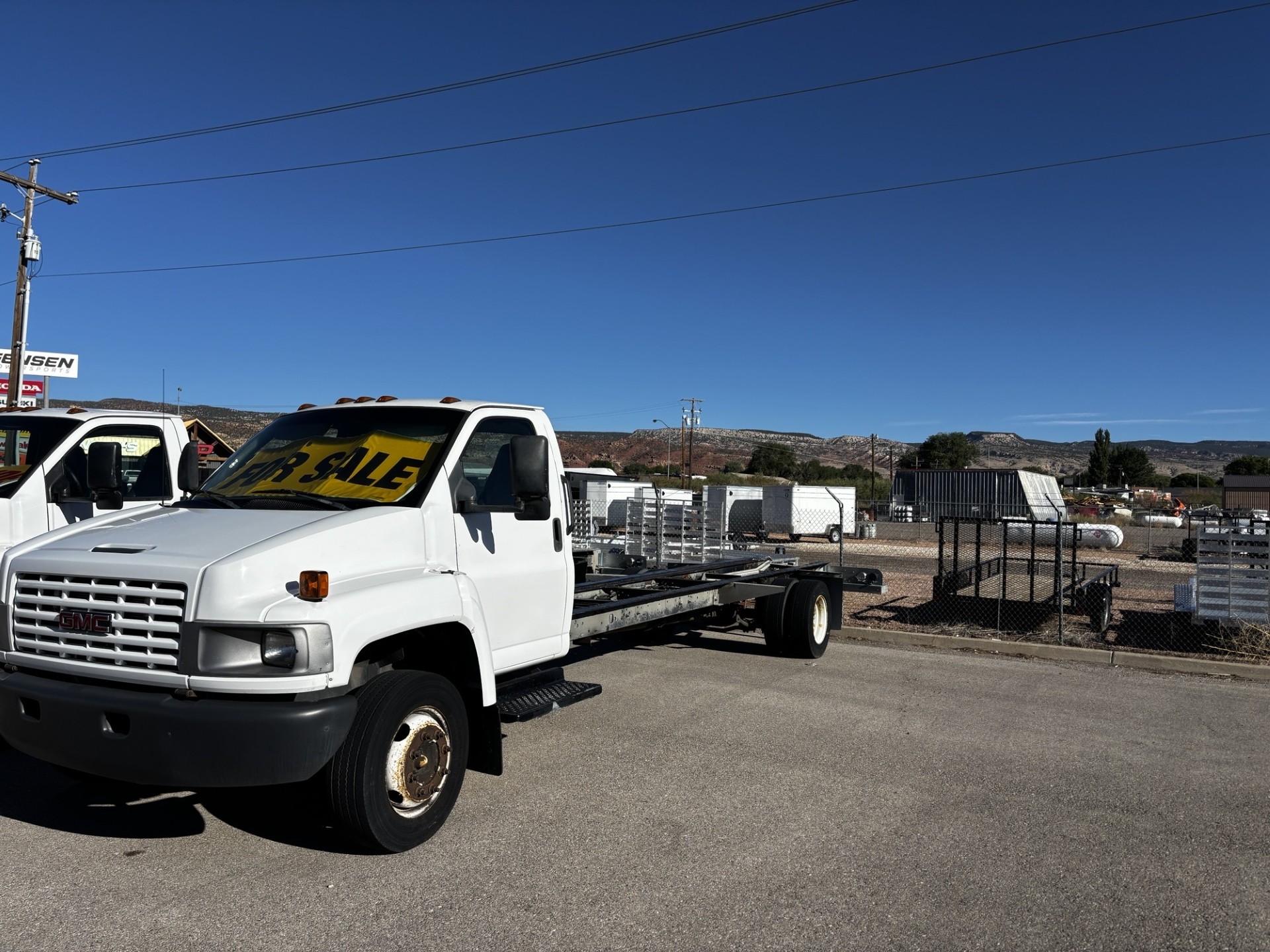 Used 2007 26 ' Cab and Chassis for sale