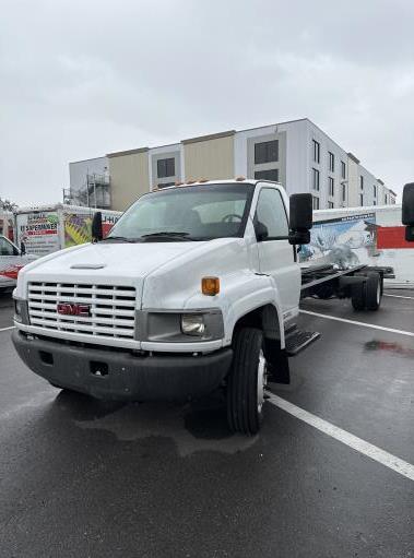 Used 2005 26 ' Cab and Chassis for sale