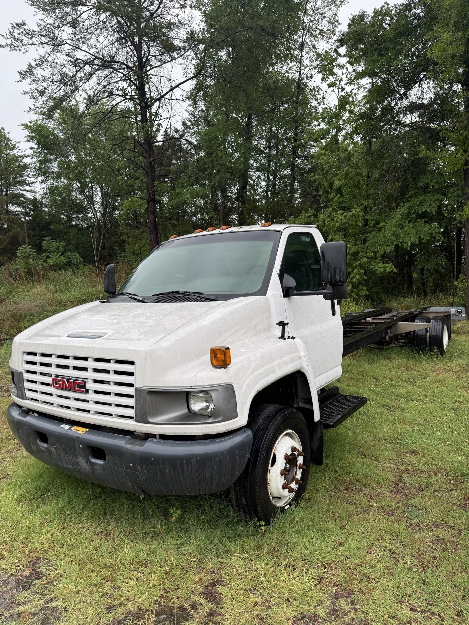 Used 2006 26 ' Cab and Chassis for sale